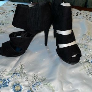 Black Suede Step-in Platform 4” Heel Shooties 9.5